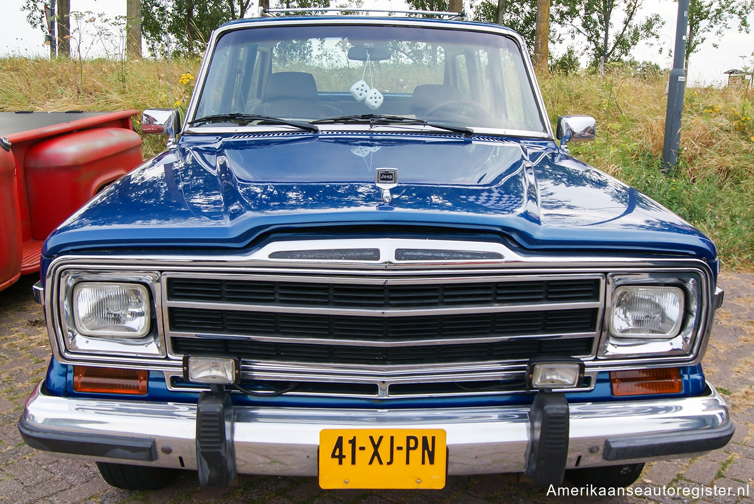 Jeep Grand Wagoneer uit 1987